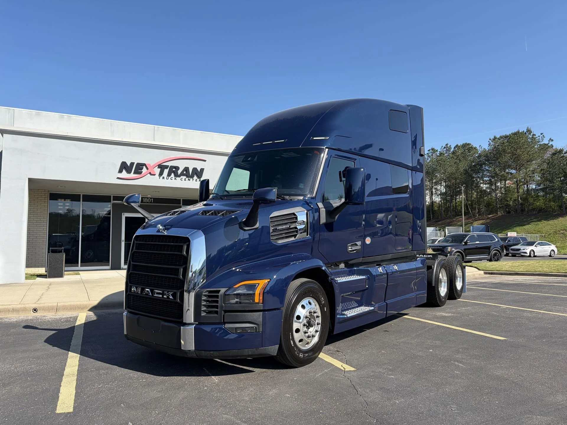 2027 Mack Pinnacle in Fultondale, AL