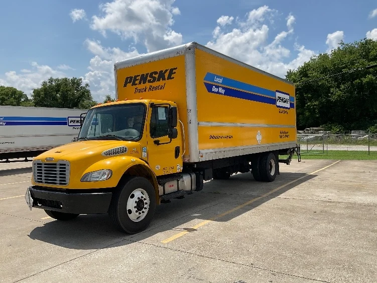 2020 Freightliner M2 106 in Lexington, KY — photo 3