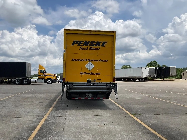 2020 Freightliner M2 106 in Lexington, KY — photo 7