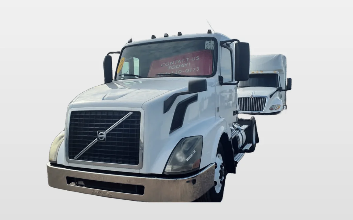 2016 Volvo - image 1