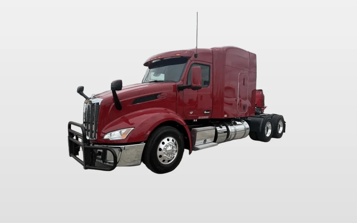 2022 Peterbilt 579 - image 1