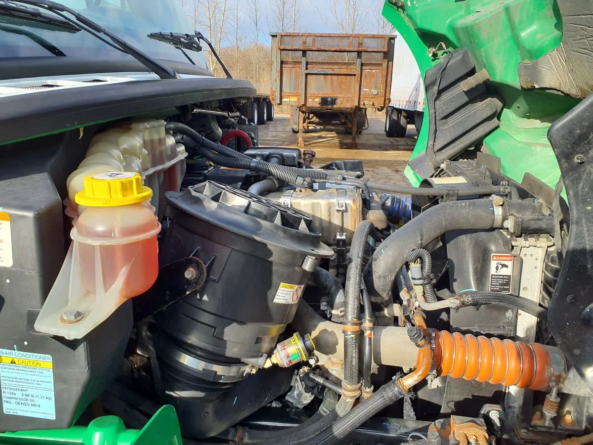 2020 Freightliner M2 106 - image 16