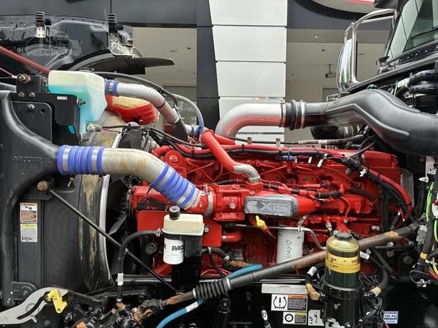 2022 Peterbilt 389 in Portland, OR — photo 11