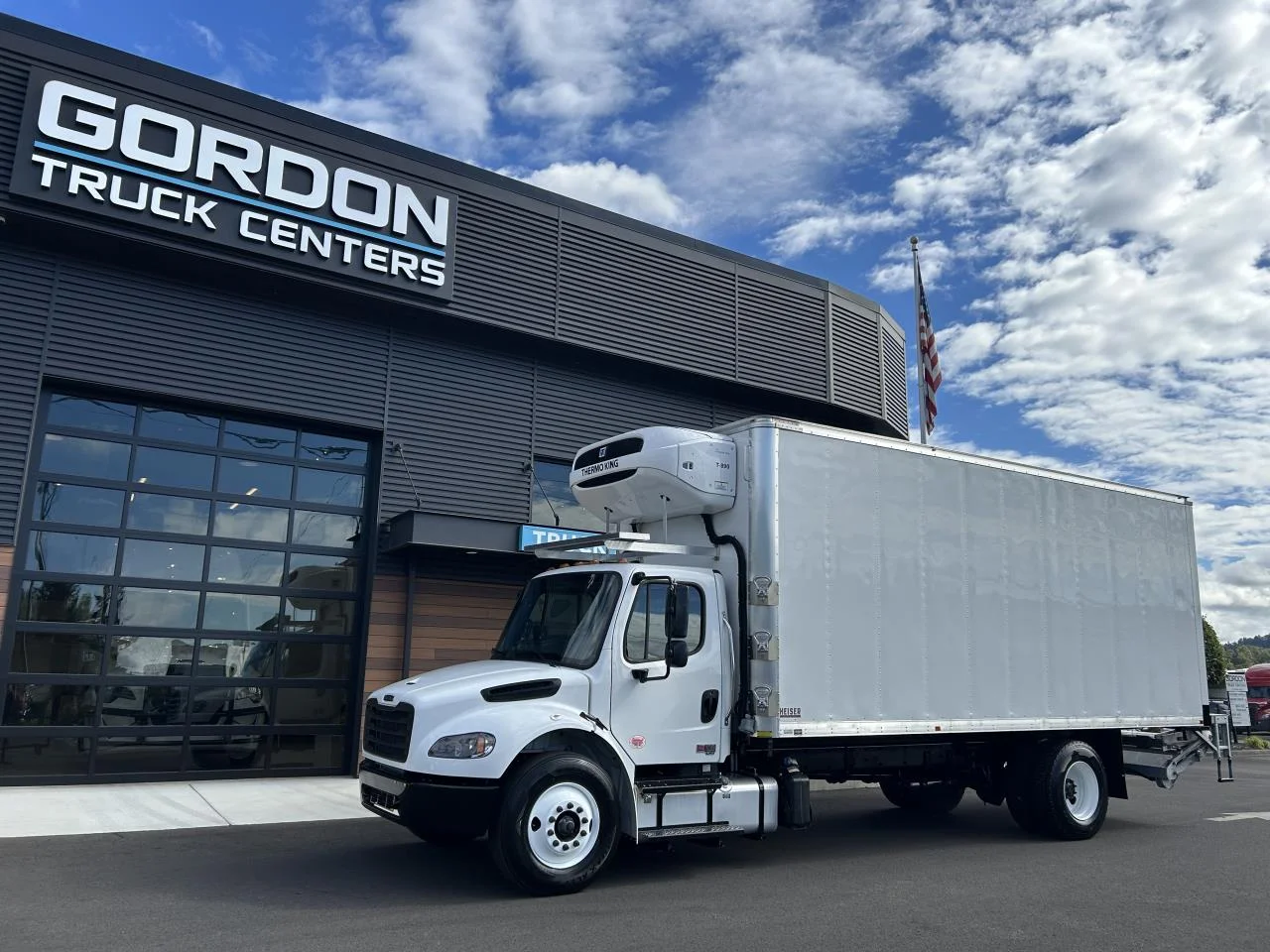 2025 Freightliner M2 106