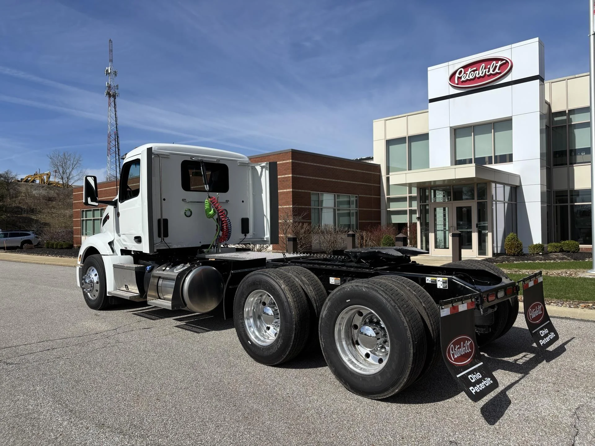 2027 Peterbilt 579 in Broadview Hts, OH — photo 7