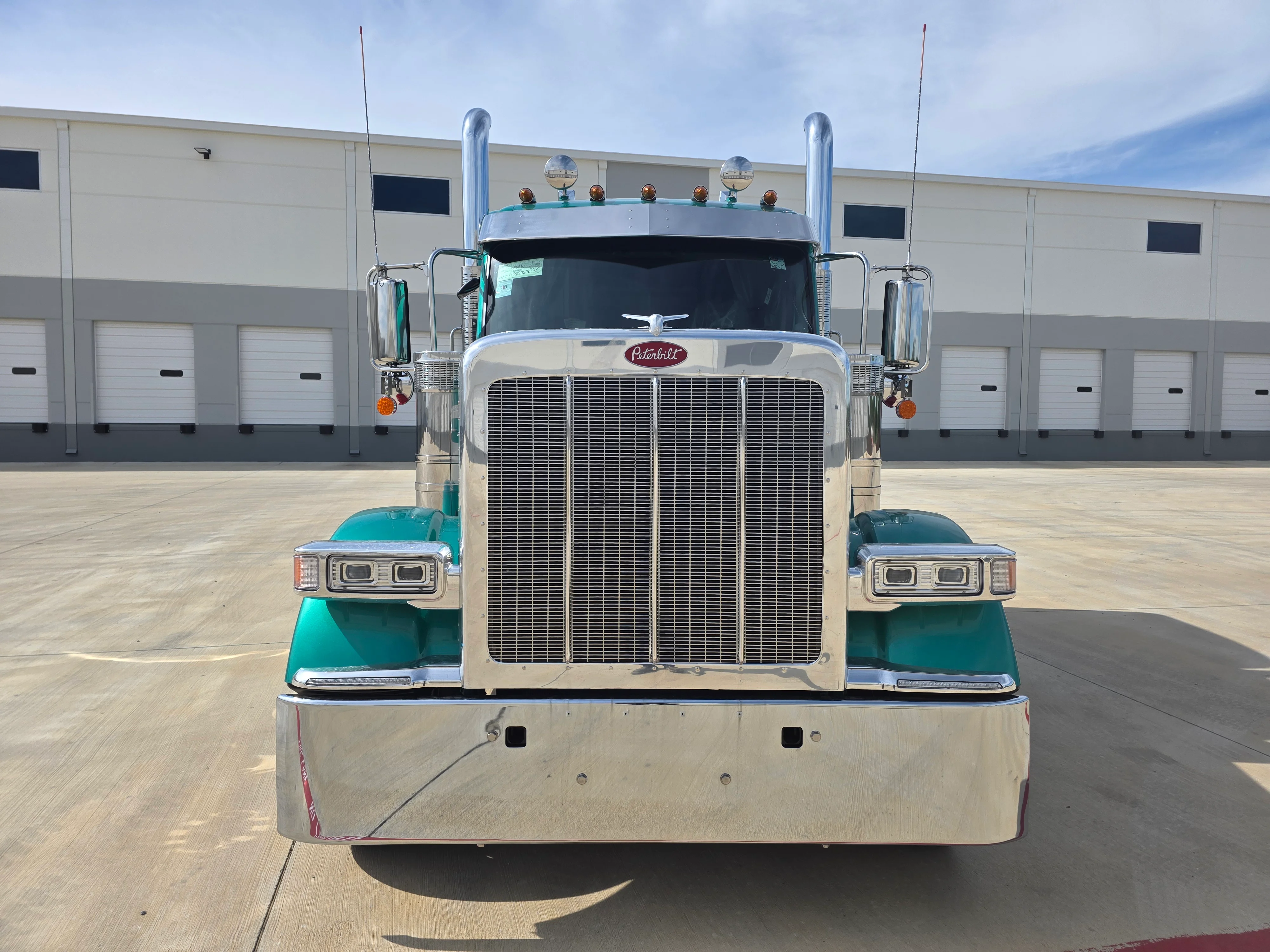 2027 Peterbilt 589 — photo 8