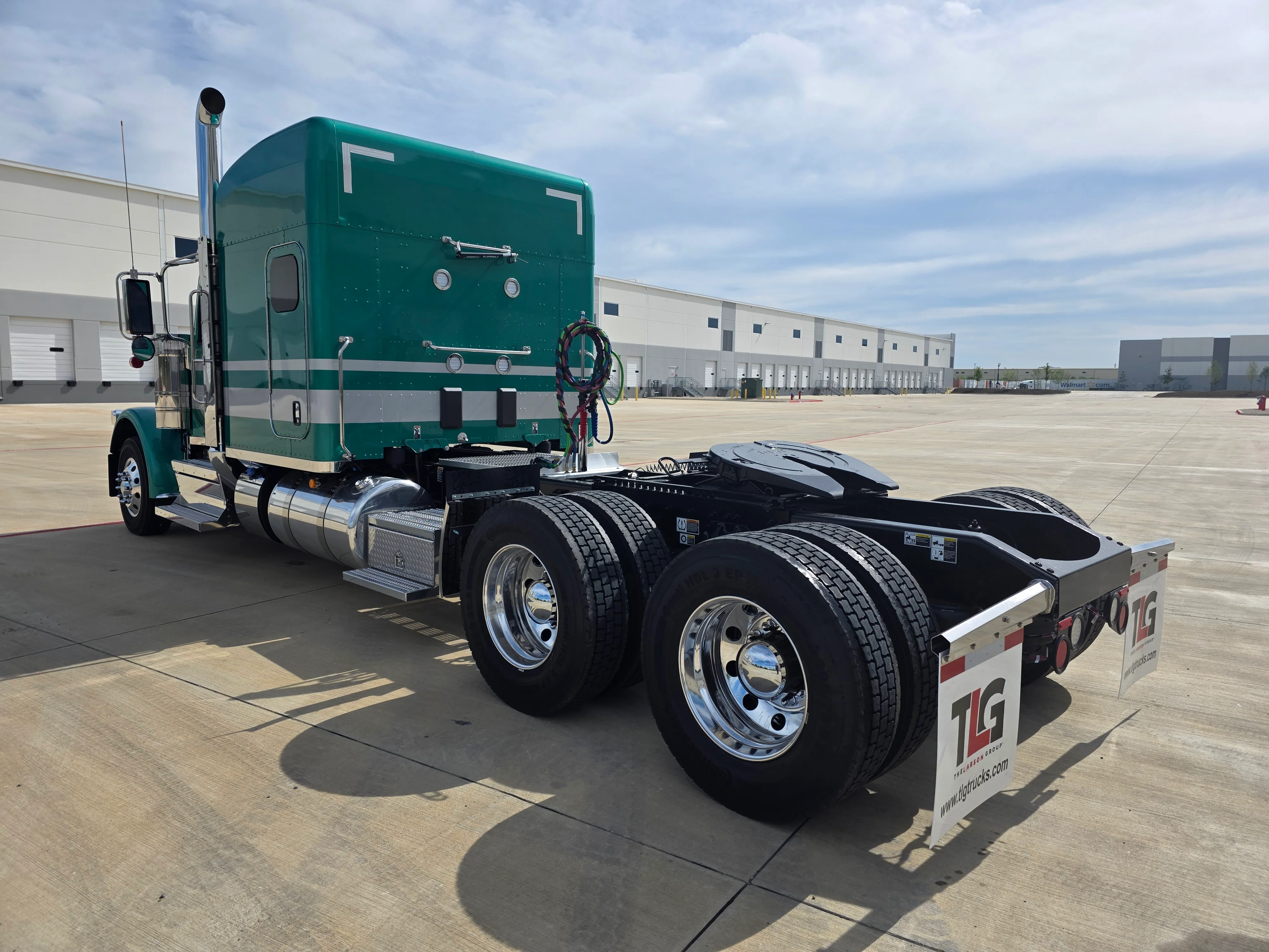 2027 Peterbilt 589 — photo 3