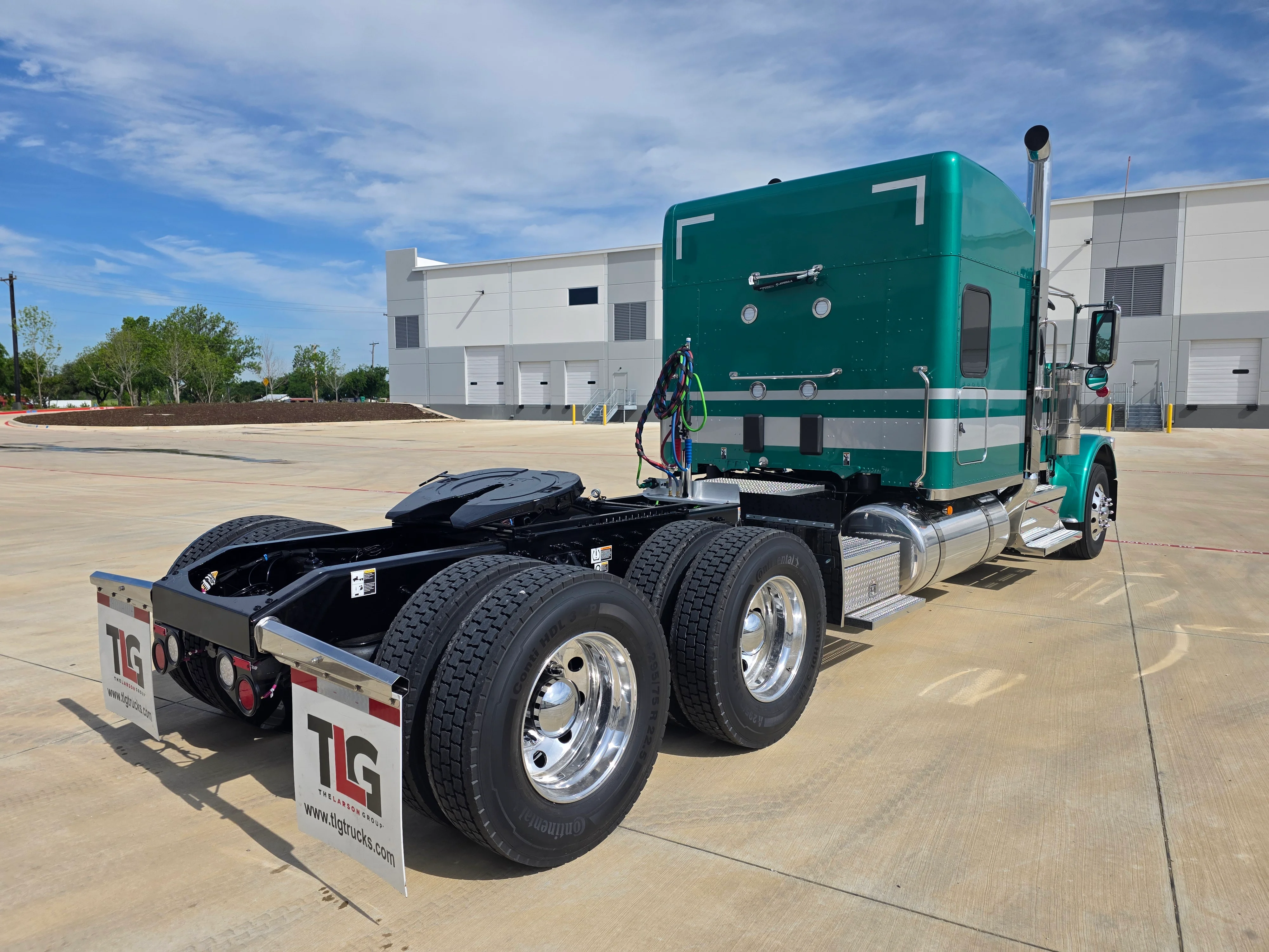 2027 Peterbilt 589 — photo 5