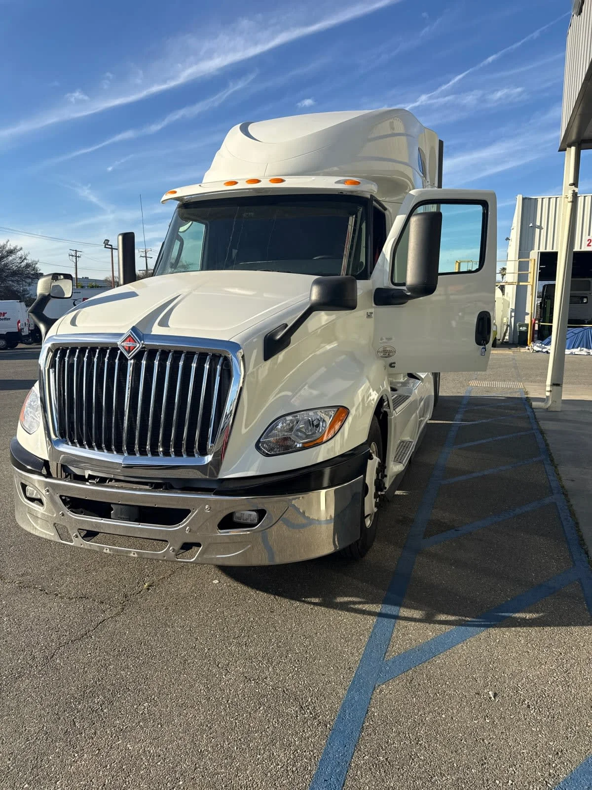 2020 International LT in Pomona, CA