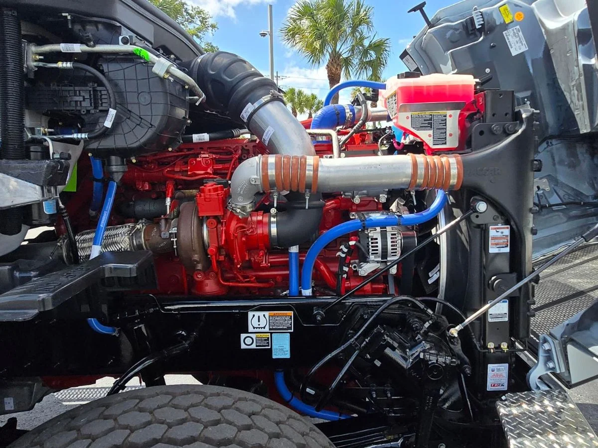 2027 Peterbilt 567 in Fort Myers, FL — photo 12
