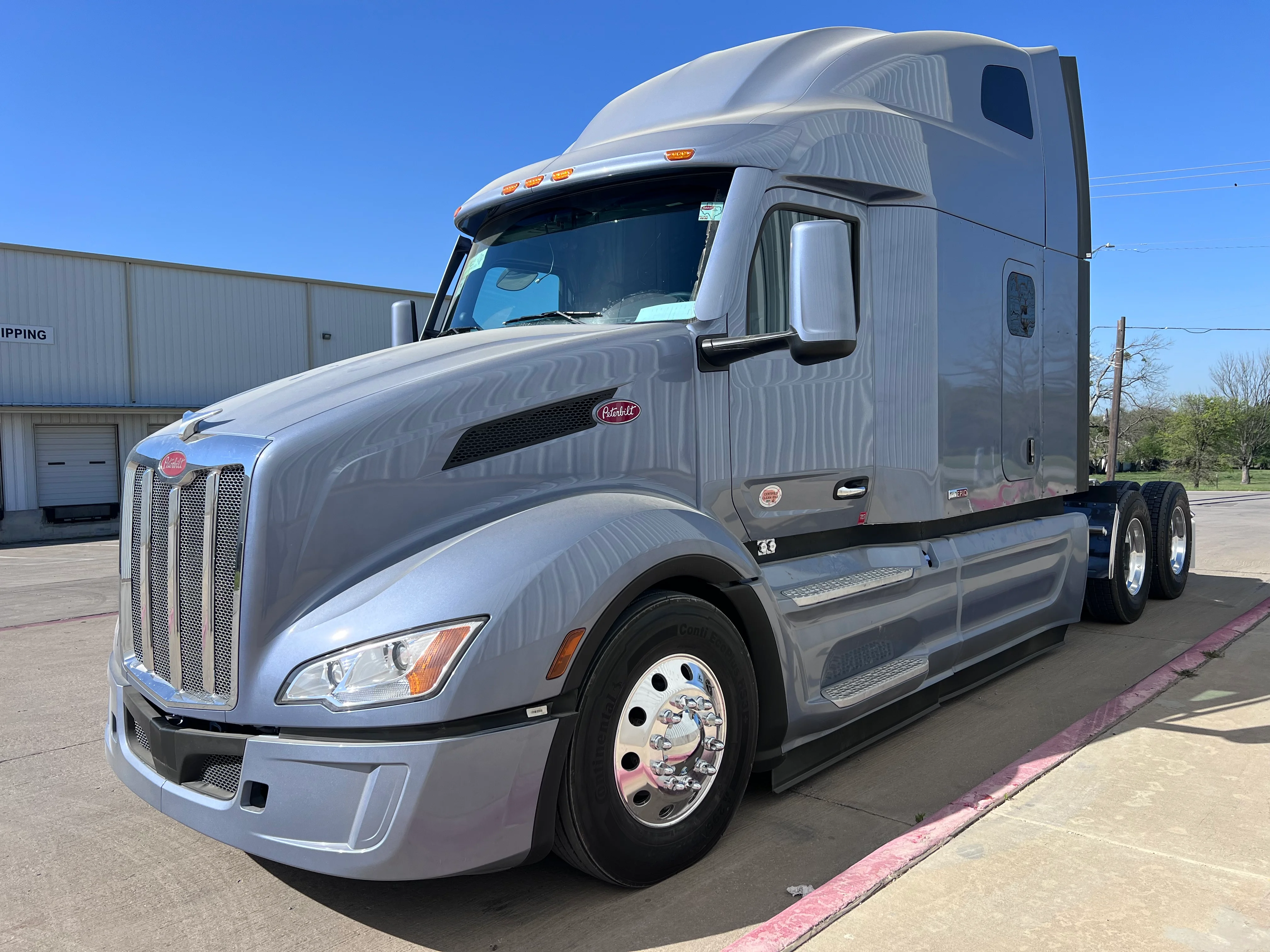 2027 Peterbilt 579 in Evansville, IN