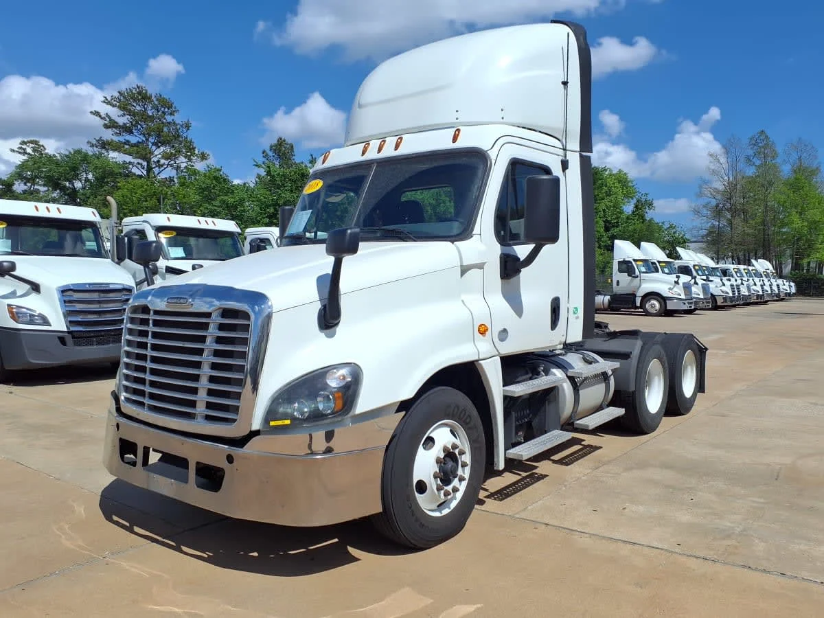 2018 Freightliner Cascadia in Houston, TX