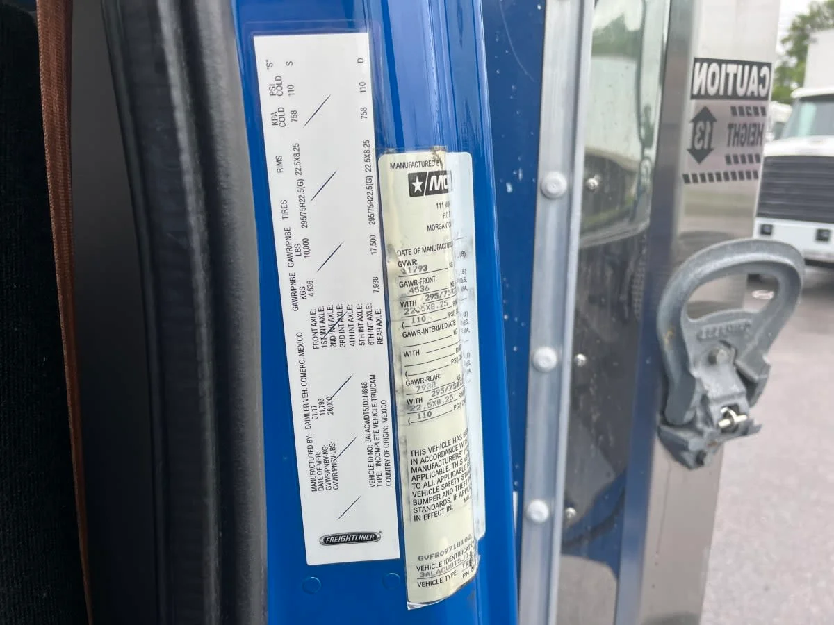 2018 Freightliner M2 106 - image 12