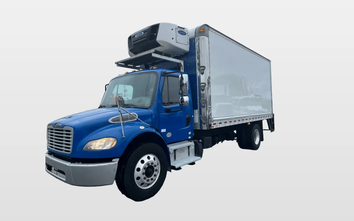 2018 Freightliner M2 106 - image 1
