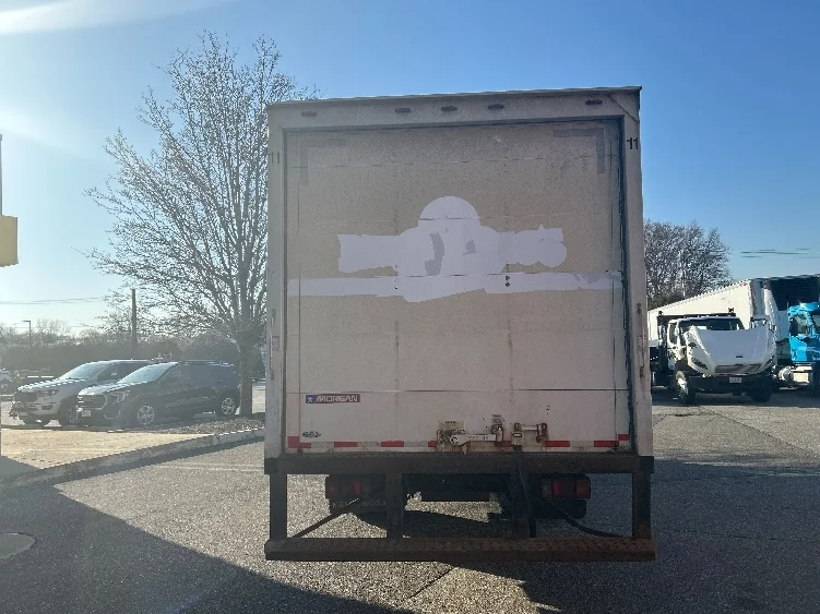 2019 Isuzu NPR - image 7