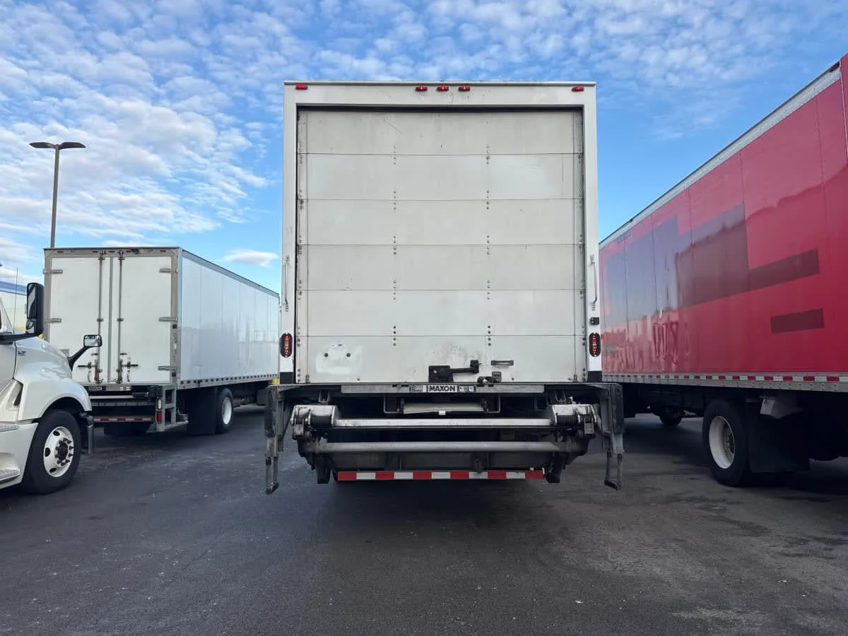 2019 Freightliner M2 106 in Bolingbrook, IL — photo 5