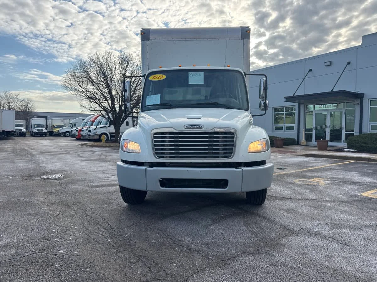2019 Freightliner M2 106 in Bolingbrook, IL — photo 2
