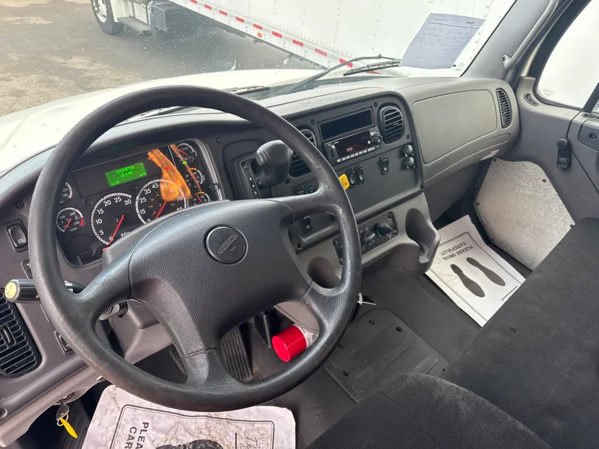 2019 Freightliner M2 106 in Bolingbrook, IL — photo 7
