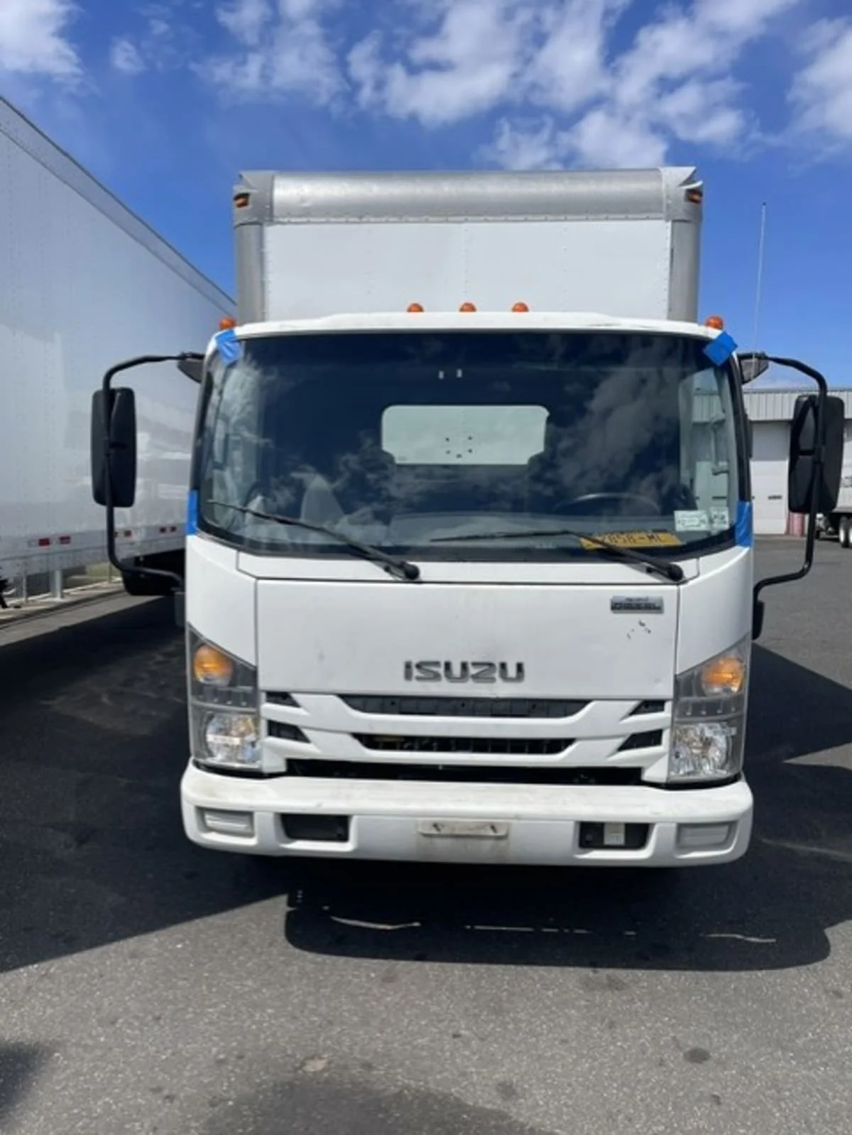 2019 Isuzu NPR - image 2