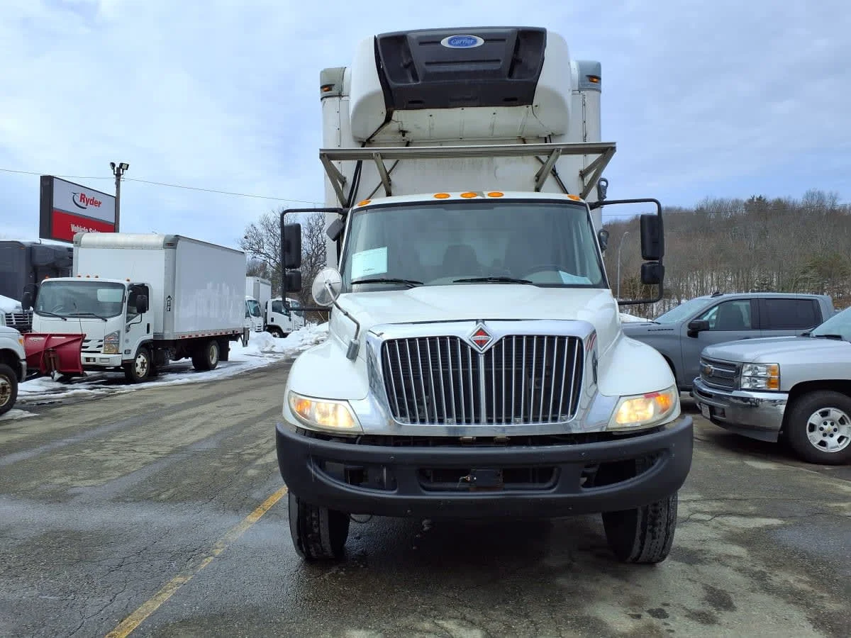 2018 International 4300 - image 2