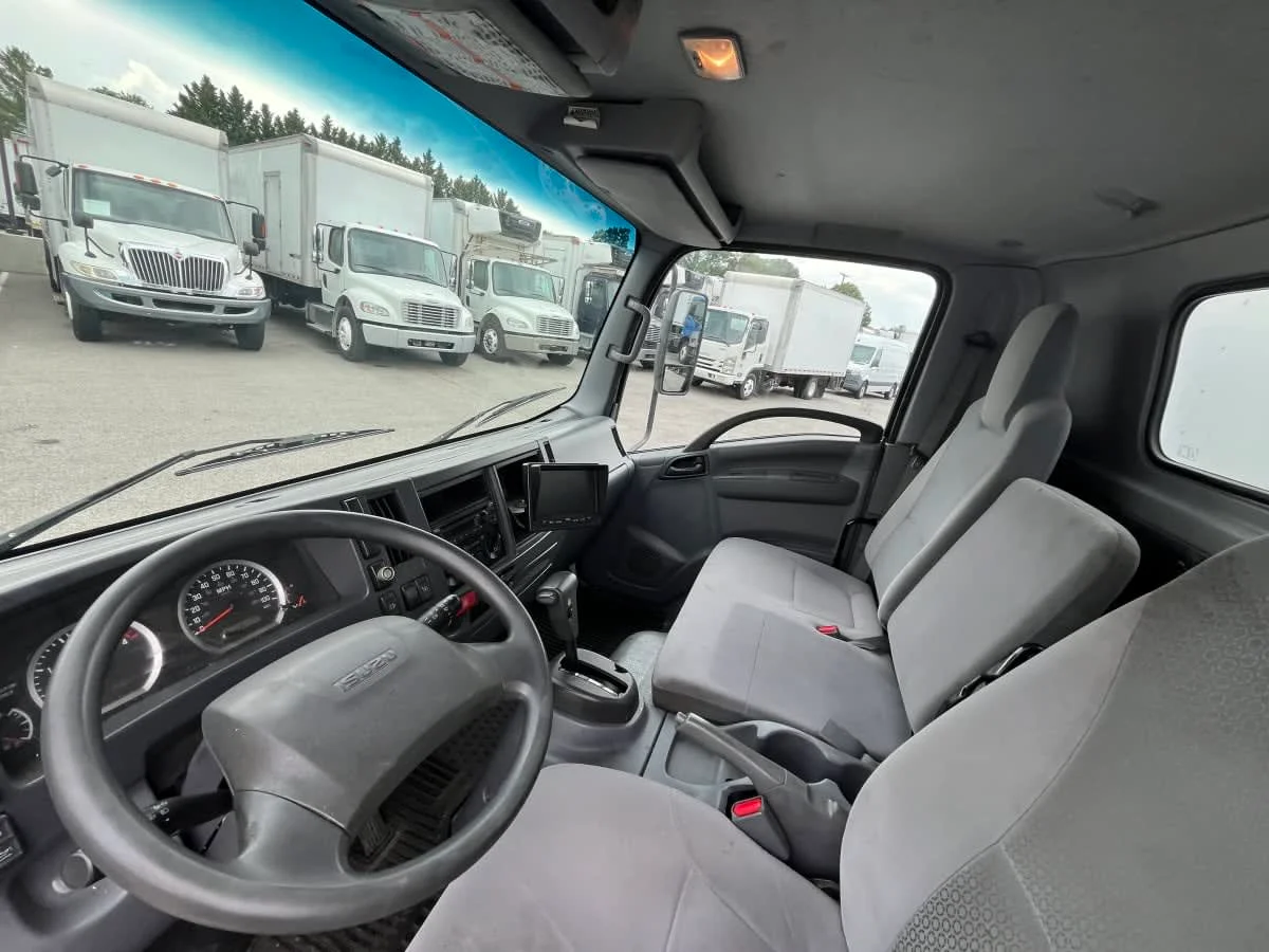 2019 Isuzu NQR in Beltsville, MD — photo 7