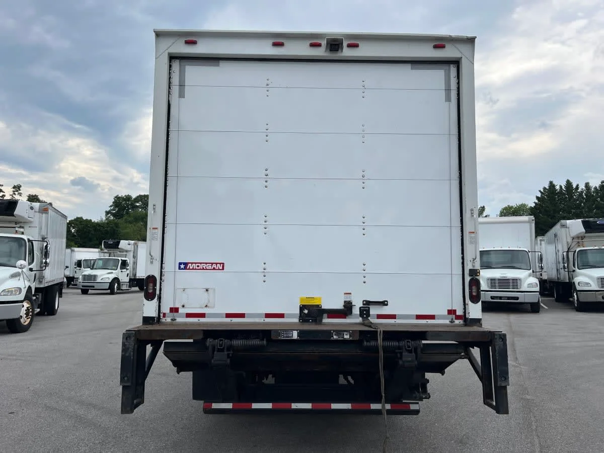 2019 Isuzu NQR in Beltsville, MD — photo 5