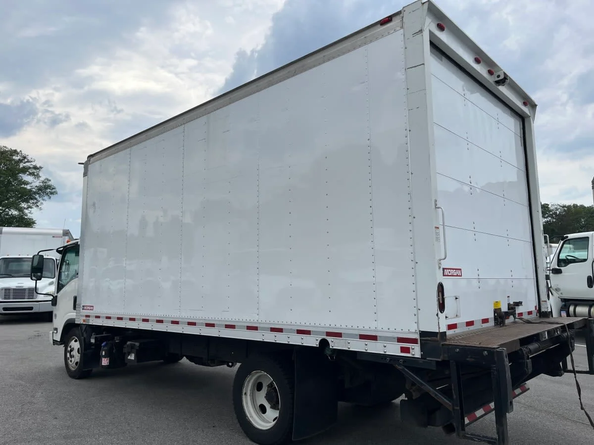 2019 Isuzu NQR in Beltsville, MD — photo 6