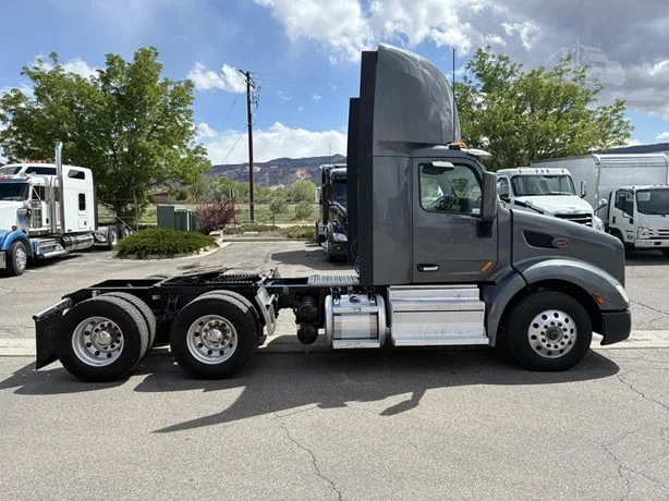 2021 Peterbilt 579 in Grand Junction, CO — photo 6