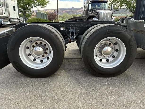 2021 Peterbilt 579 in Grand Junction, CO — photo 15