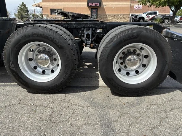 2021 Peterbilt 579 in Grand Junction, CO — photo 11