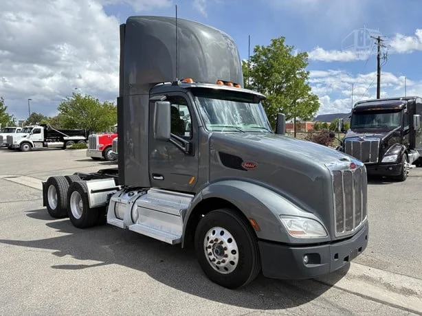 2021 Peterbilt 579 in Grand Junction, CO — photo 7