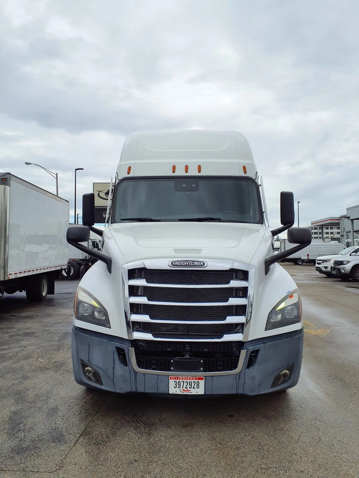 2022 Freightliner Cascadia - image 2