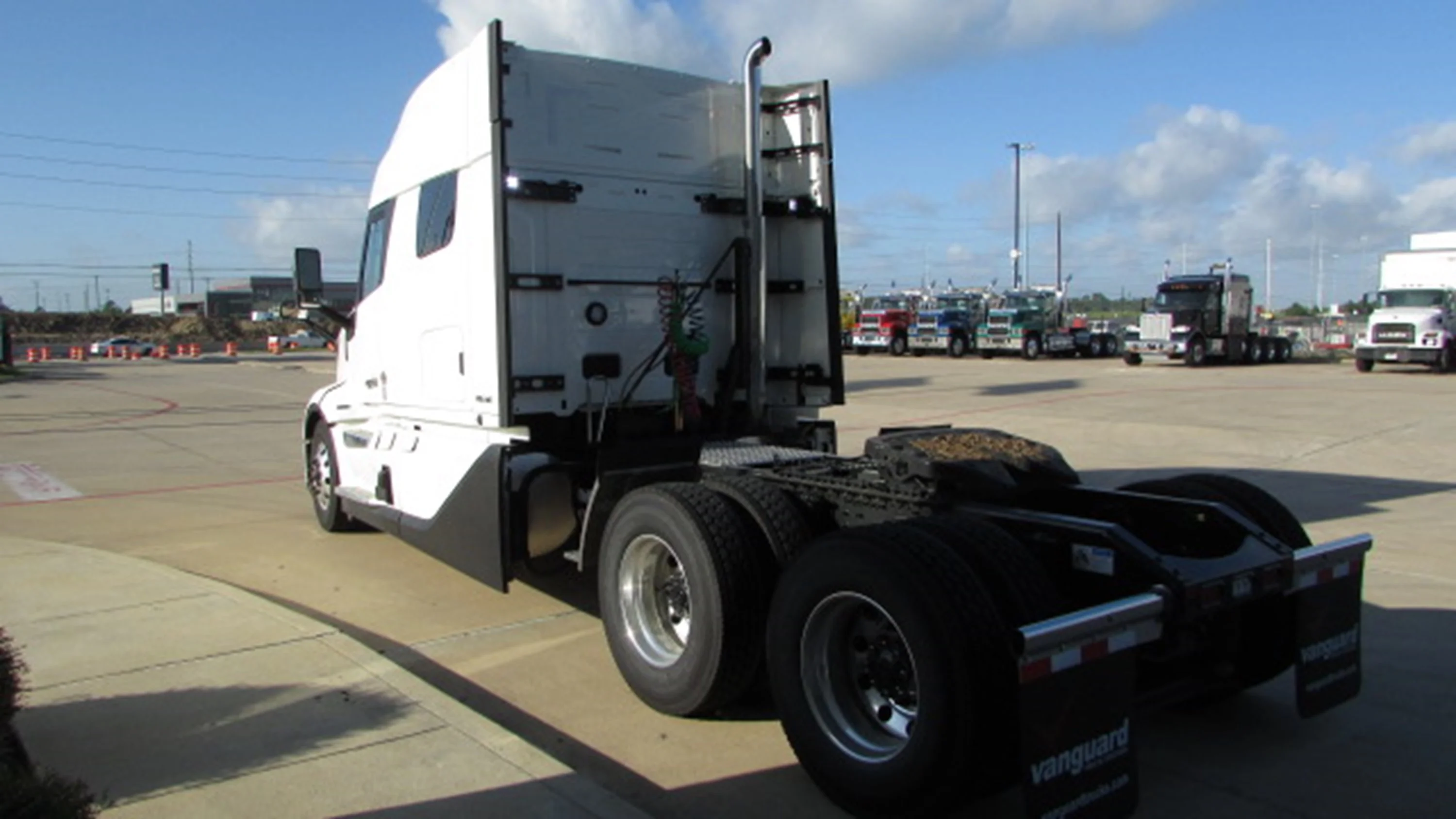 2027 Volvo in Houston, TX — photo 6
