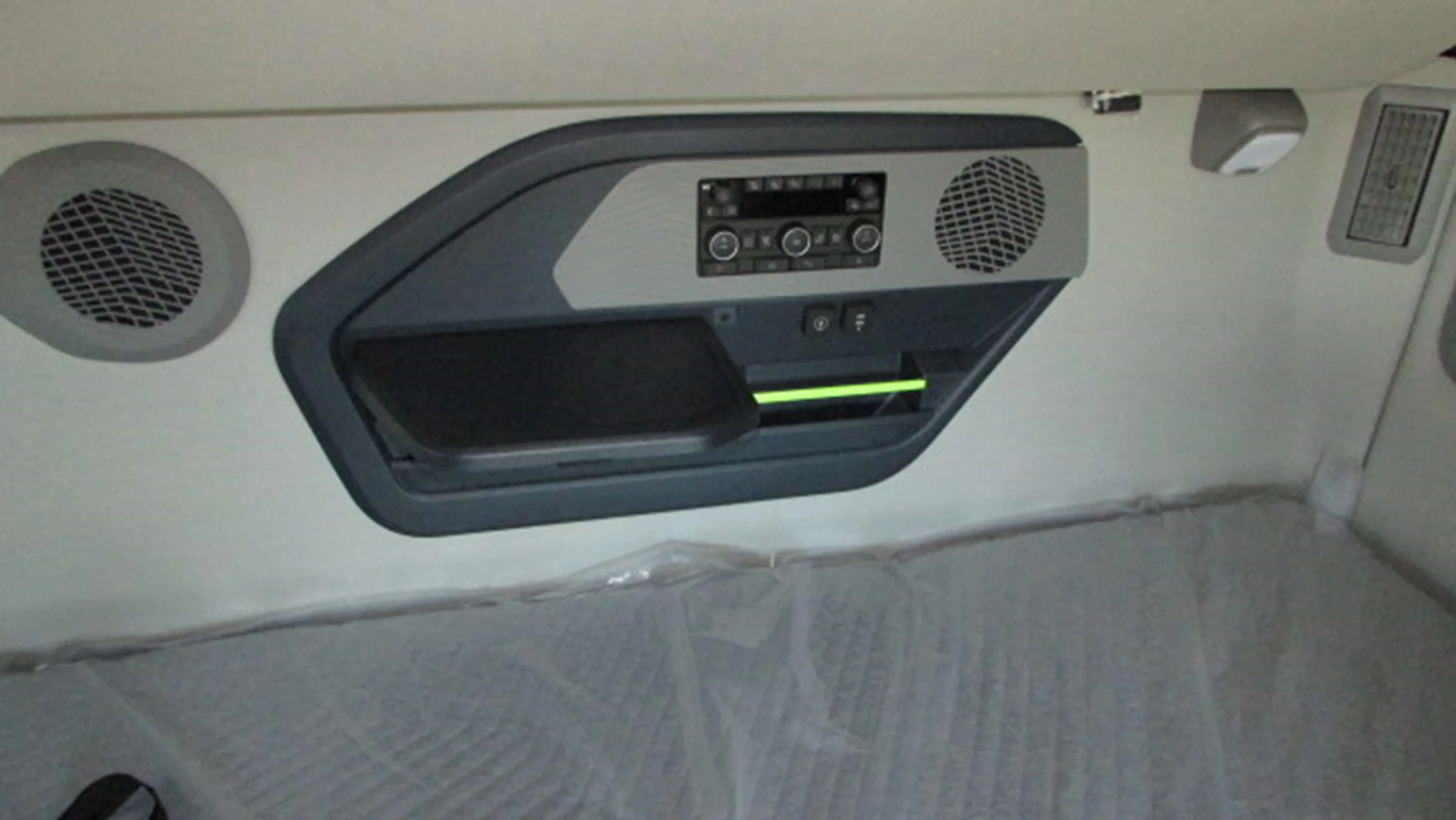 2027 Volvo in Houston, TX — photo 18