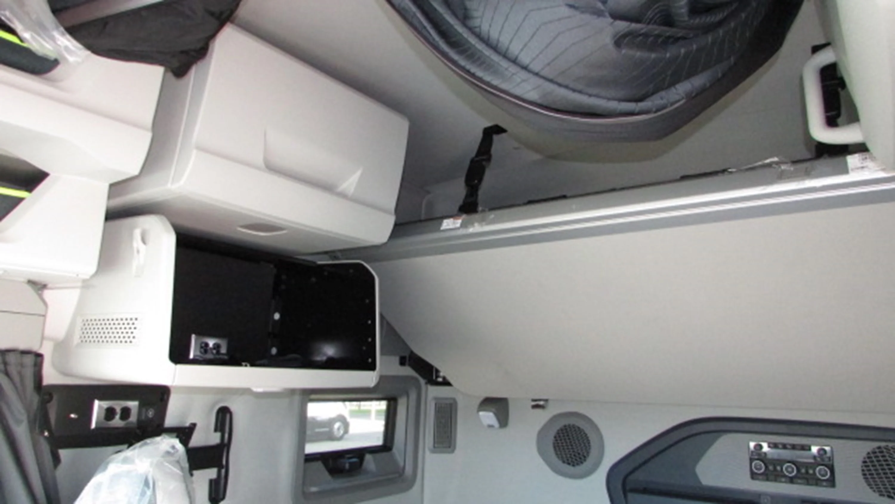 2027 Volvo in Houston, TX — photo 10