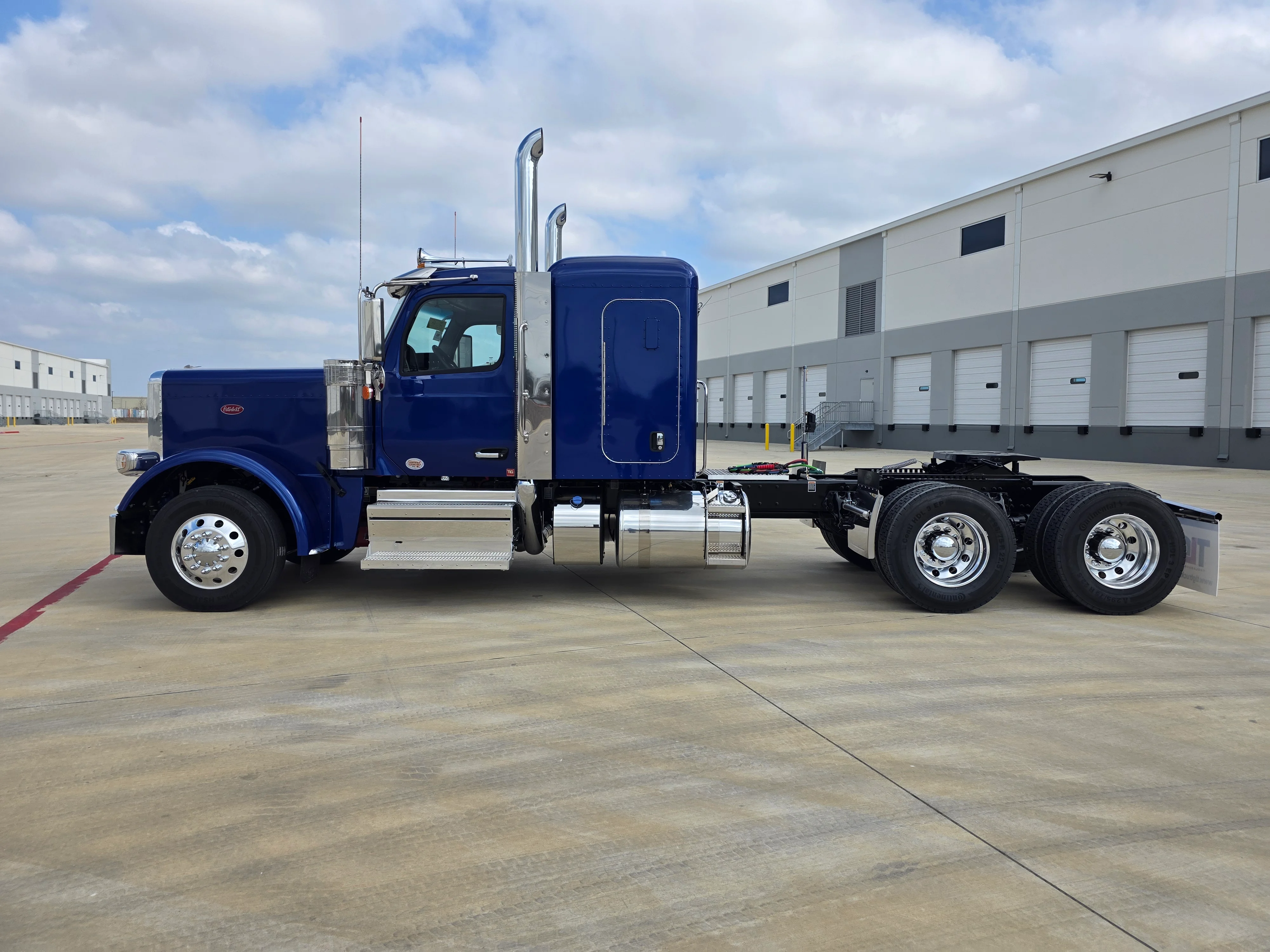 2027 Peterbilt 589 in Albany, GA — photo 2