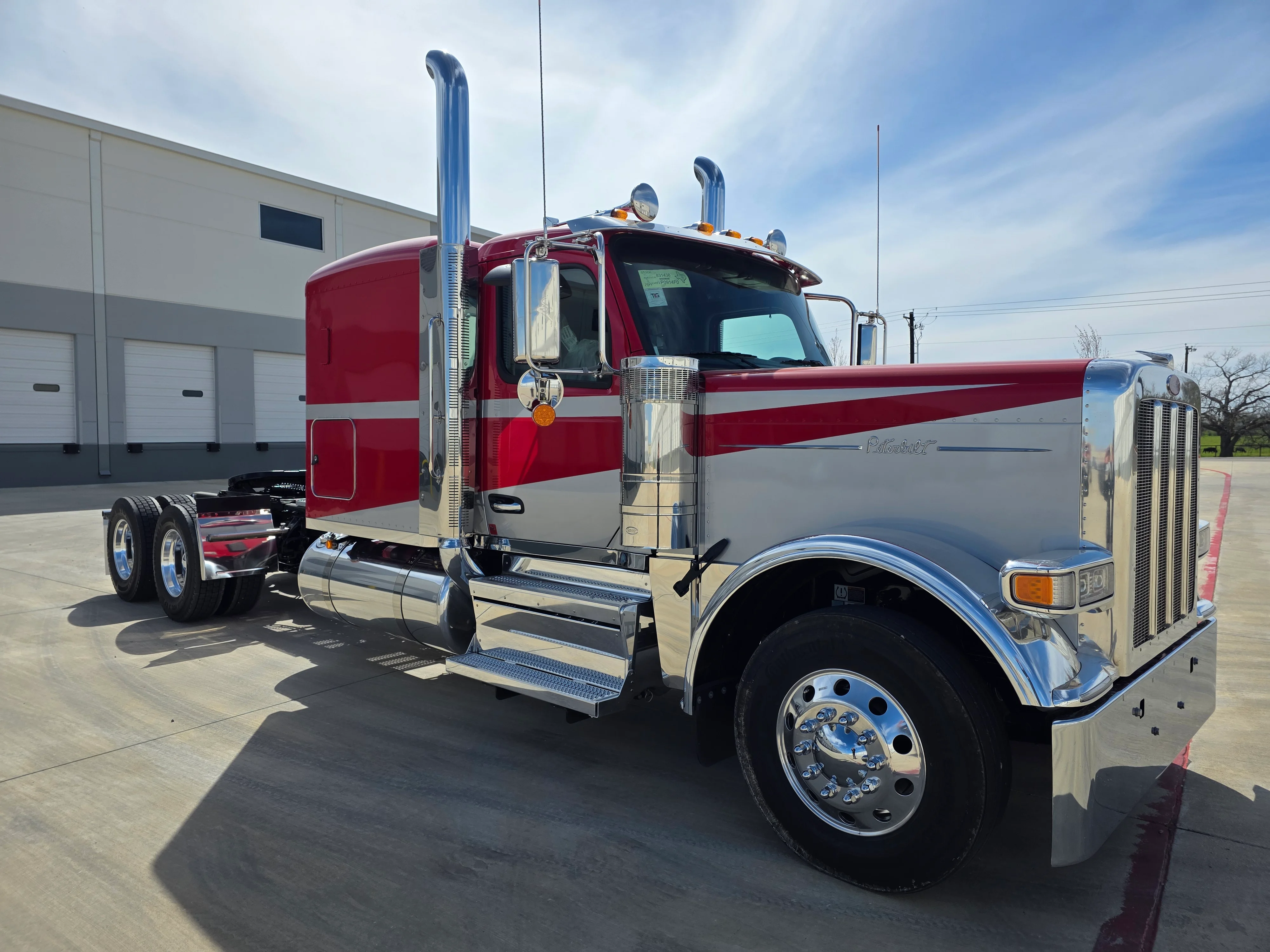 2027 Peterbilt 589 in Cincinnati, OH — photo 7