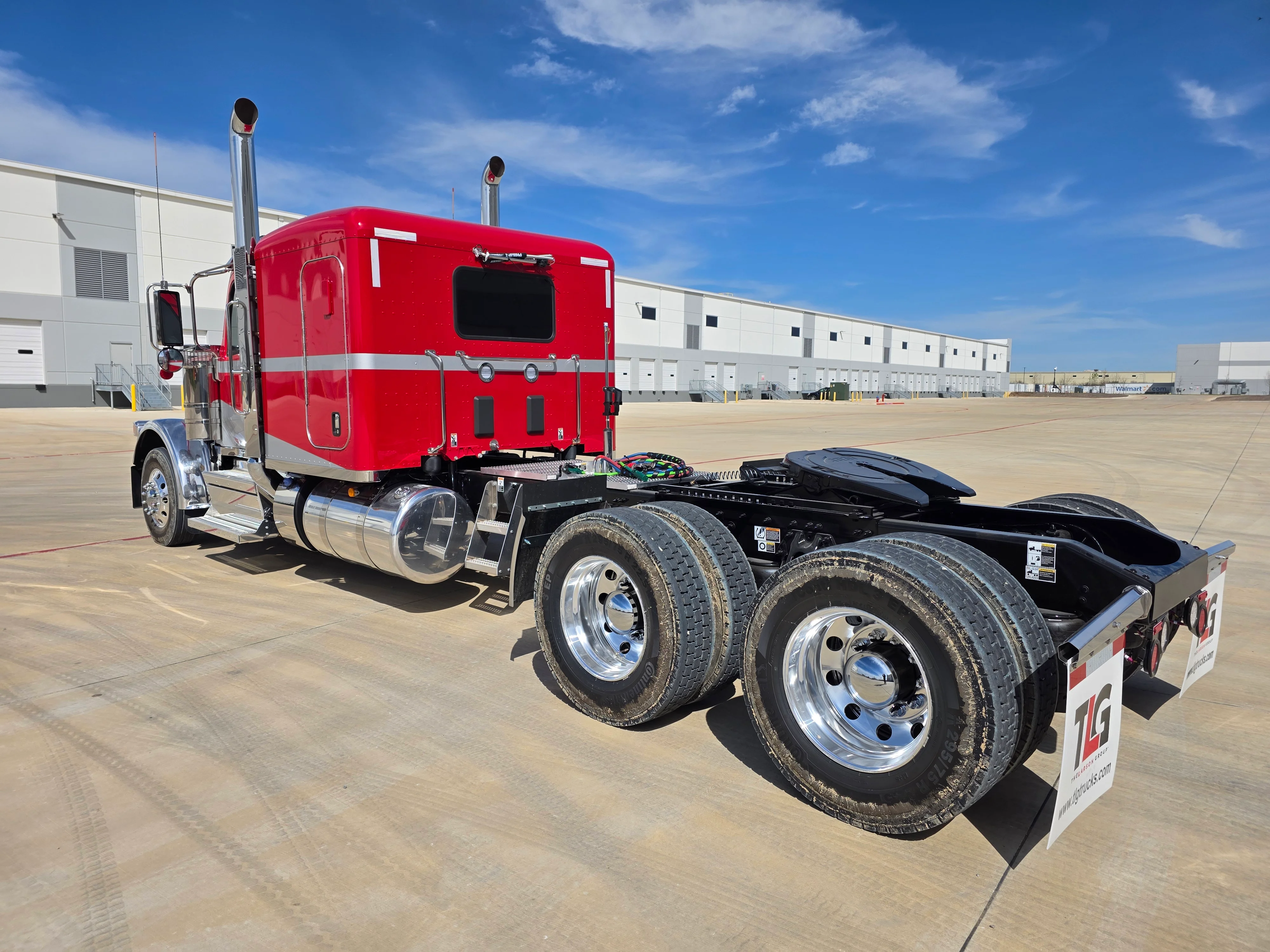 2027 Peterbilt 589 in Cincinnati, OH — photo 3