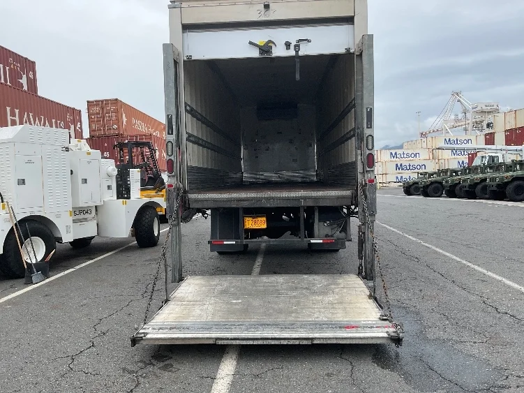 2018 Freightliner M2 106 - image 9