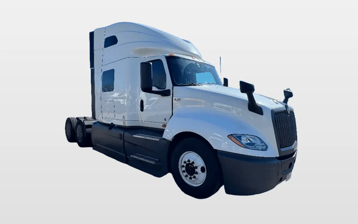 2023 International LT - image 1