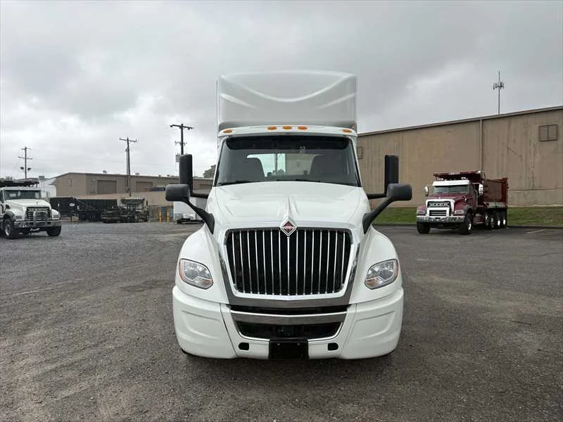 2024 International LT in Little Rock, AR — photo 8