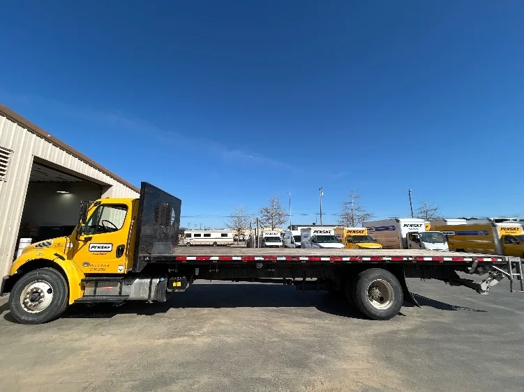 2020 Freightliner M2 106 - image 4