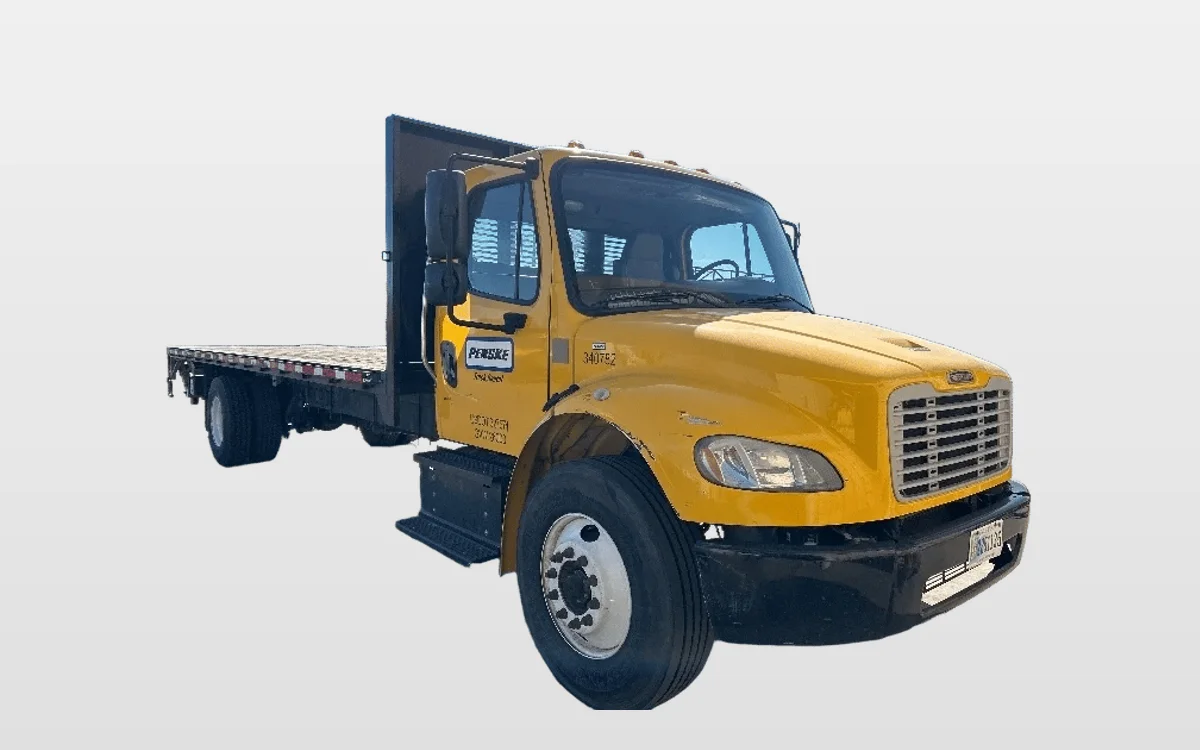 2020 Freightliner M2 106 - image 1