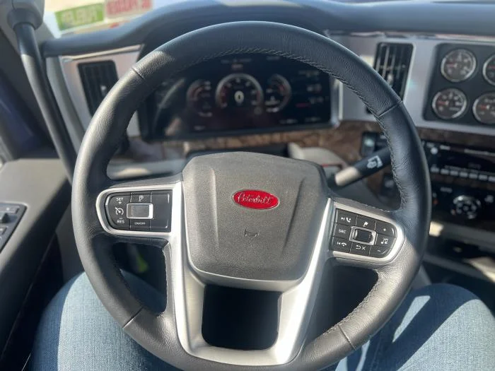2026 Peterbilt 589 — photo 19