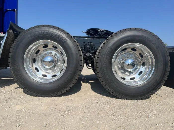 2026 Peterbilt 589 — photo 11