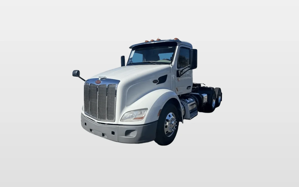 2021 Peterbilt 579 - image 1
