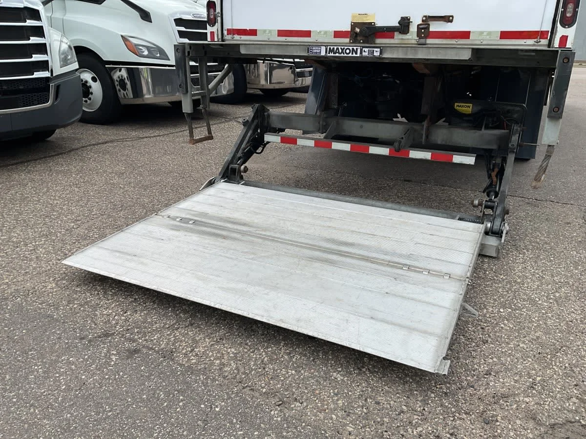 2019 Freightliner M2 106 in Minneapolis, MN — photo 16