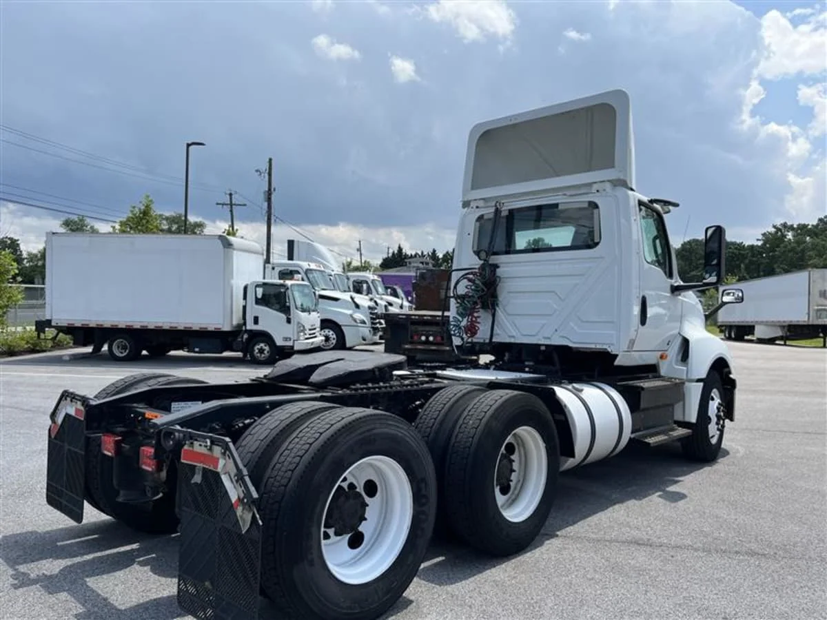 2019 International LT in Beltsville, MD — photo 4
