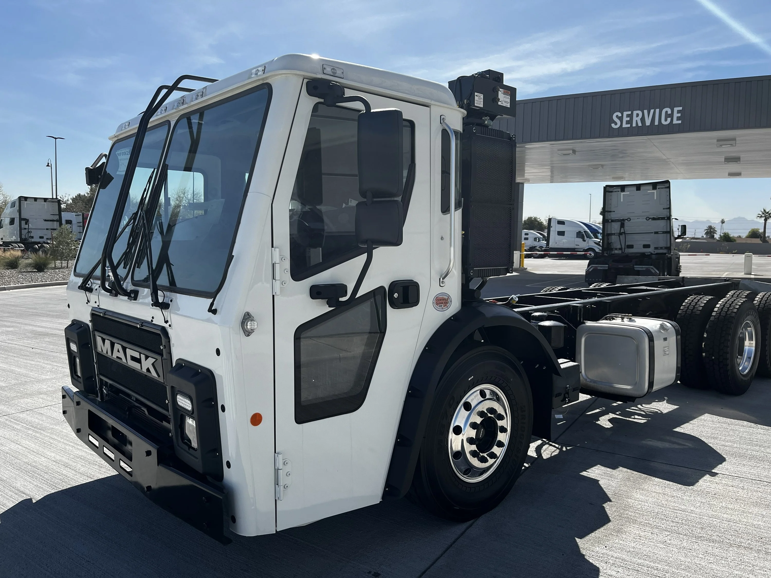 2025 Mack LR in Tolleson, AZ — photo 7
