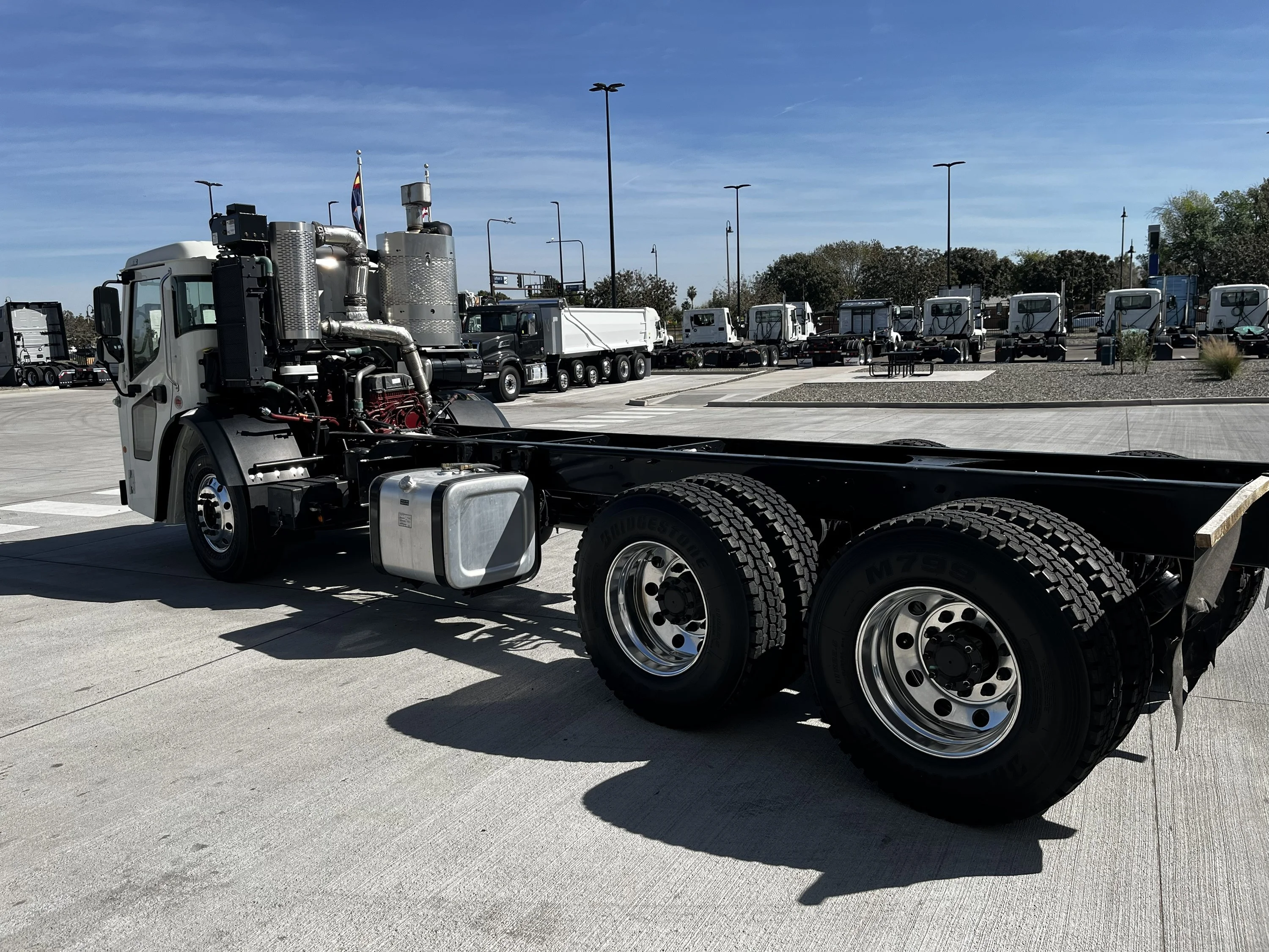 2025 Mack LR in PHOENIX, AZ — photo 5